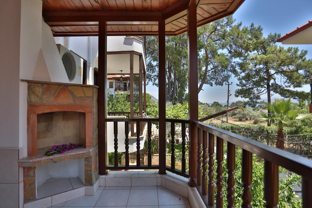 Limon Apart Apartment อัคยาคา ภายนอก รูปภาพ